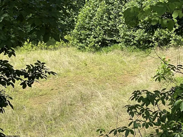 Humphreys Rd, Morgantown, WV 26508