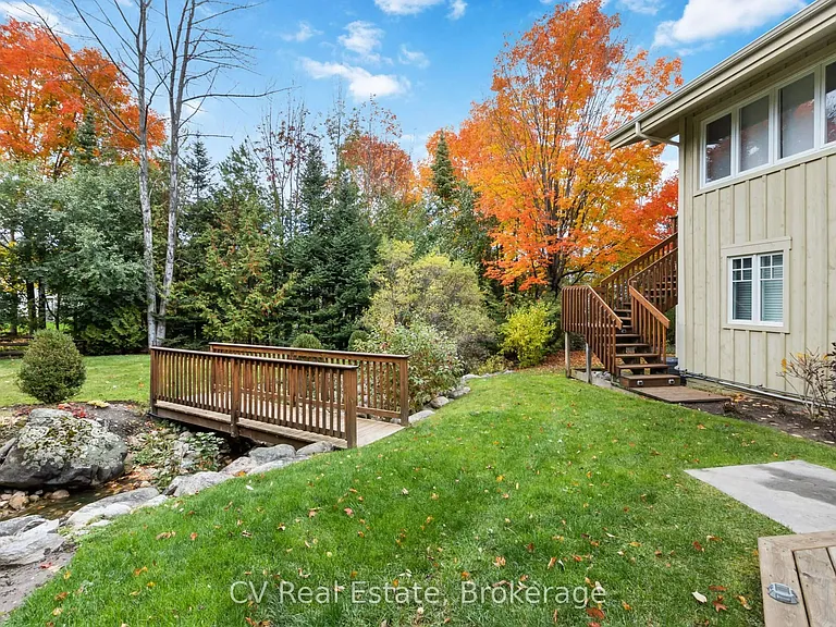 156 Chamonix Cres — Photo 44