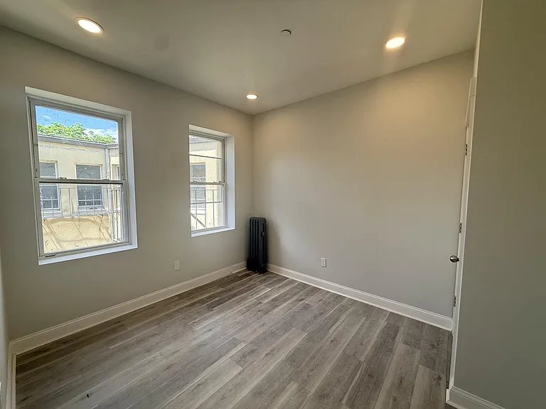 74 Kirkland St #32 — Photo 4