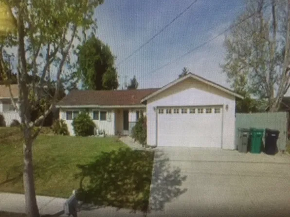 4045 Dartmouth Ln, Santa Maria, CA 93455