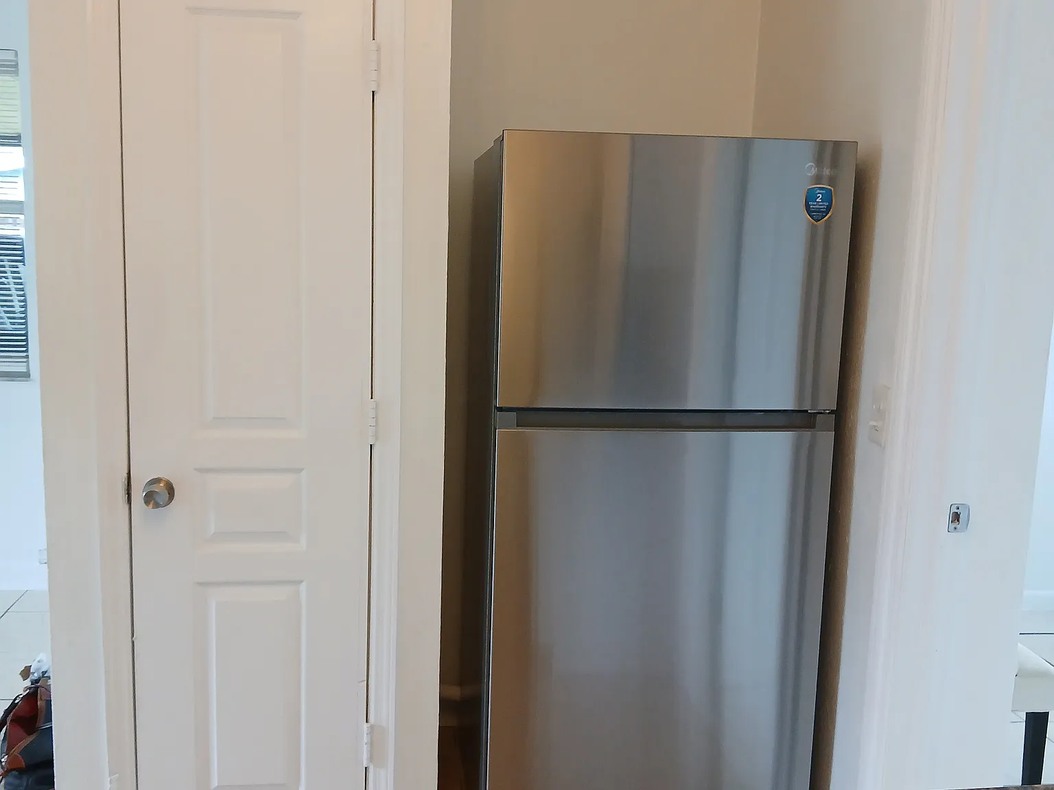 3 bed, 1000 sqft, $2,500 — Photo 4
