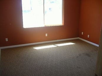 4th image of 12820 Norris Ave