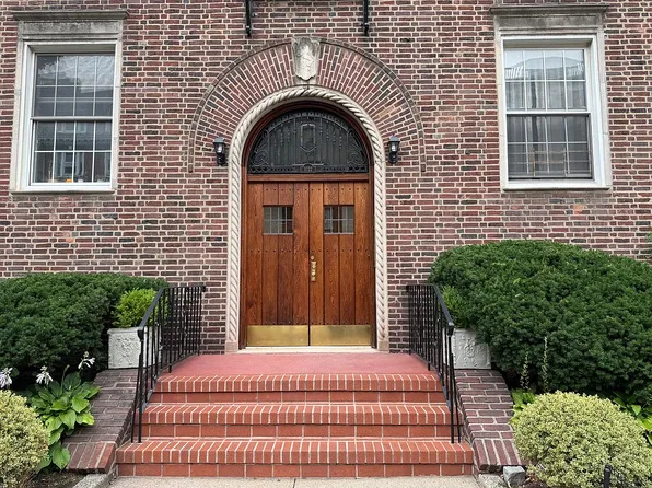 37-22 85th St #42, Jackson Heights, NY 11372