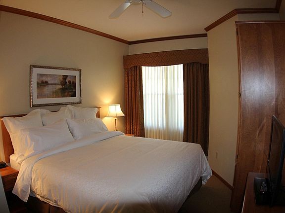 5th image of 101 Osthoff Ave #280