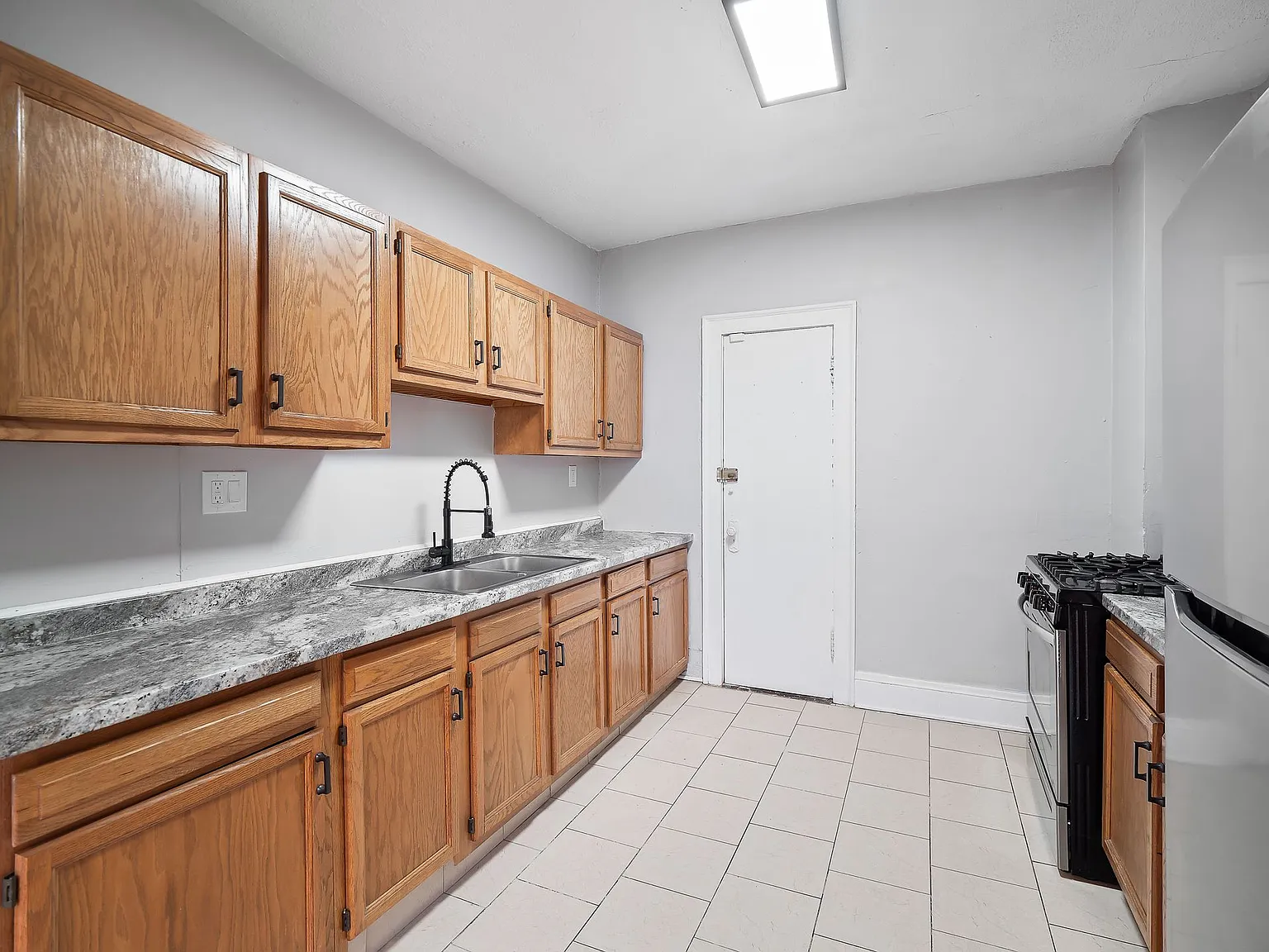 Middlehurst Apartments — Photo 1