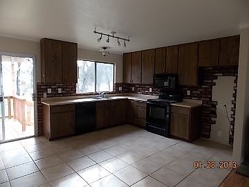 4th image of 4612 Williamette St