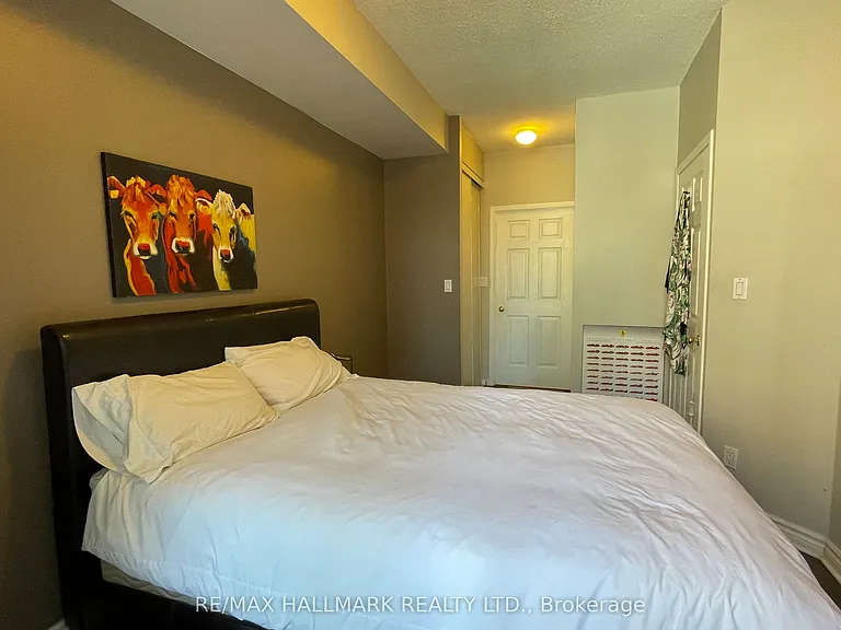 39 Jarvis St #601 — Photo 8