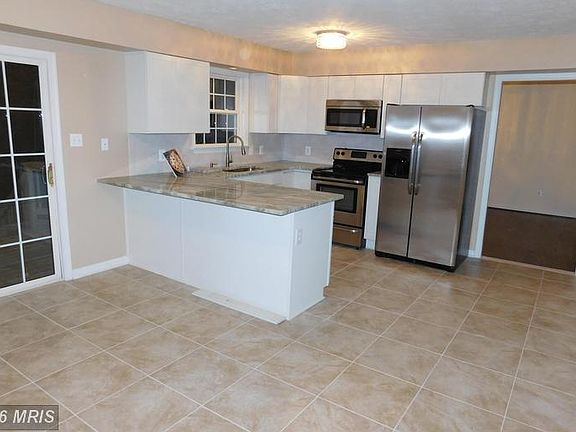 3rd image of 12479 Catalina Dr