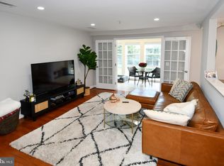 4089 Four Mile Run Dr #202, Arlington, VA 22204