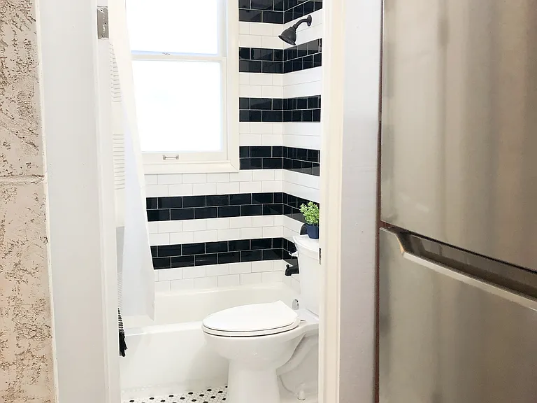 420 E Dewey Pl #208 — Photo 9