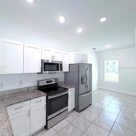 812 Glastonbury Dr — Photo 7