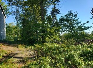 1427 E 38th St, Tacoma, WA 98404