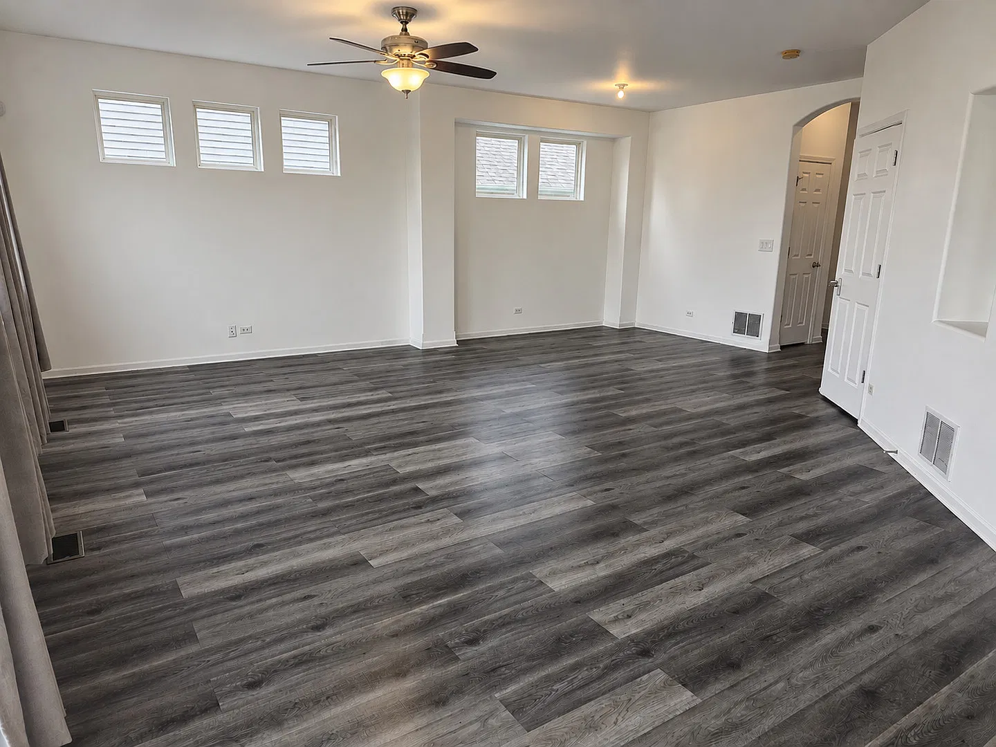 3 bed, 2.5 bath, 1772 sqft, $3,300 — Photo 4