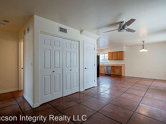 3rd image of 1718 N 4th Ave #9025045