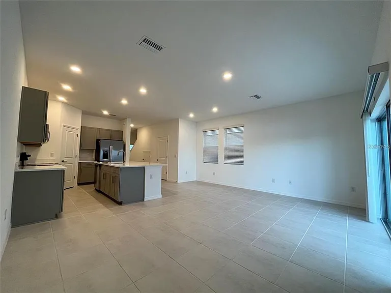 2377 Paravane Way — Photo 8