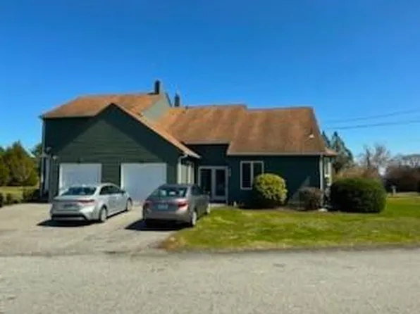 71 Nipmuc Trl #B, North Providence, RI 02904