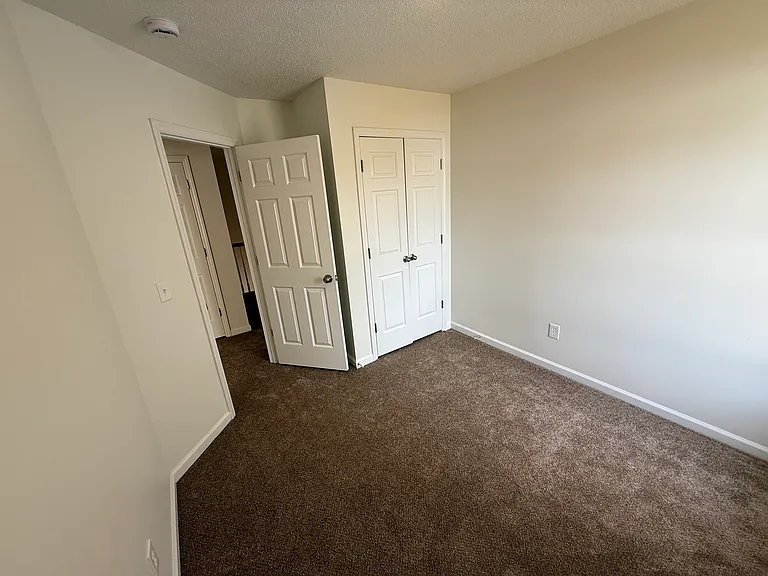 103 Wimbledon Ct — Photo 52