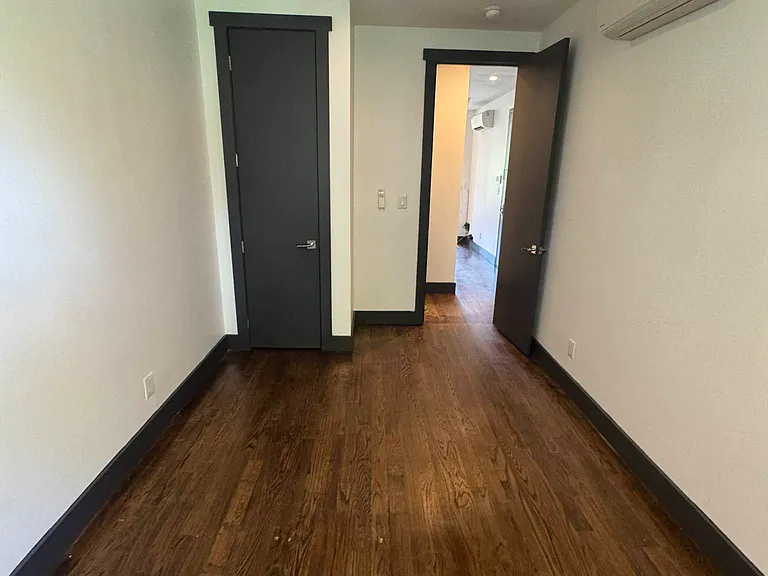 21A Somers St #2 — Photo 6