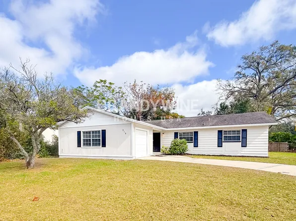 318 Terrace Dr, Brandon, FL 33510