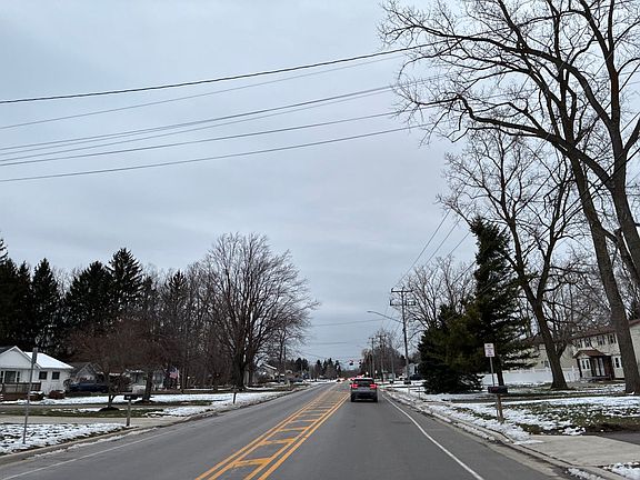 4th image of 1340 Borden Rd