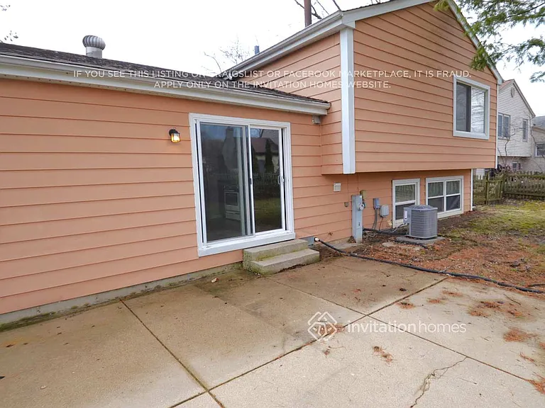 940 Sandlewood Ct — Photo 17