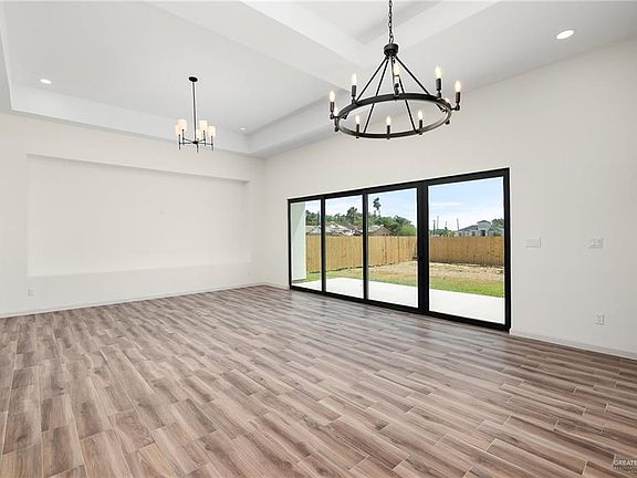 3rd image of 2207 San Charbel St