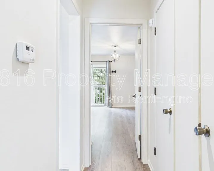 439 W 104th St — Photo 10