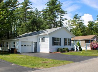 60 Temple Dr, Rochester, NH 03868