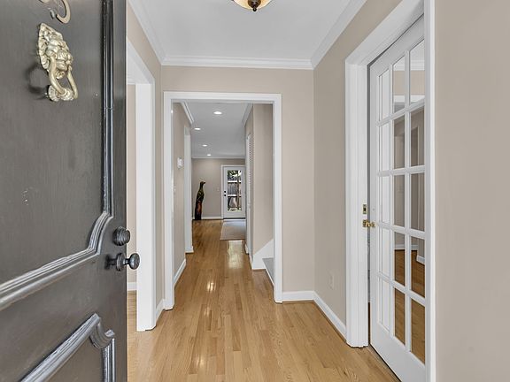 4th image of 4487 Post Pl APT 33