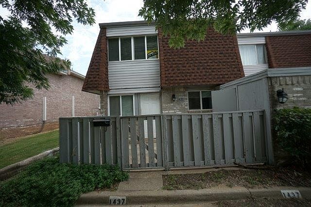 1st image of 1437 Bill Carrol Dr #1437