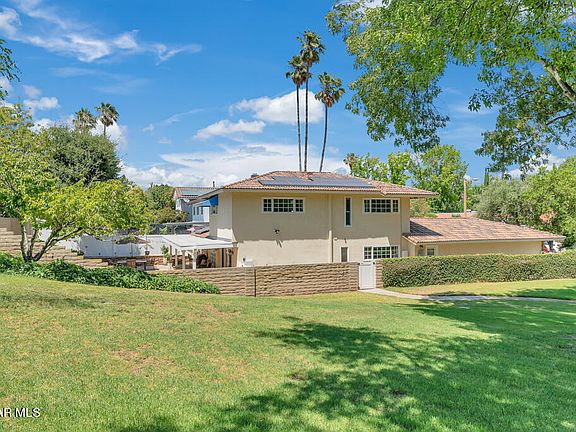 3rd image of 4421 Henley Ct