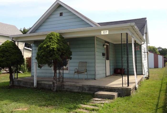 1st image of 307 Sara St