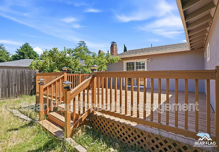 1312 Mission Dr — Photo 31