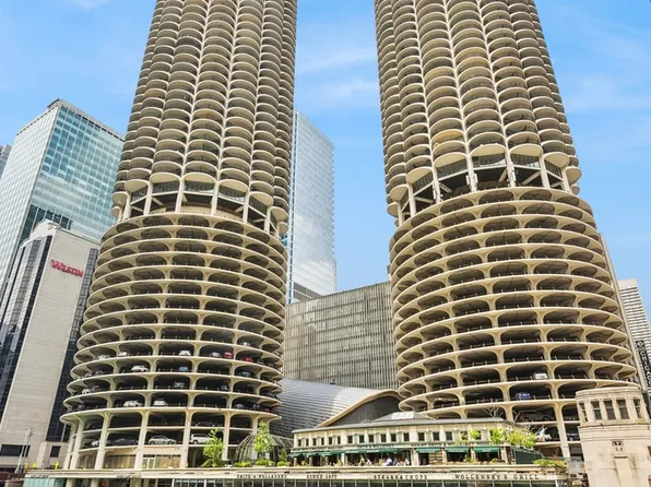 300 N State St #4432-4433, Chicago, IL 60654