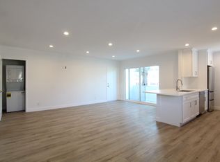 8359 Rosewood Ave, Los Angeles, CA 90048