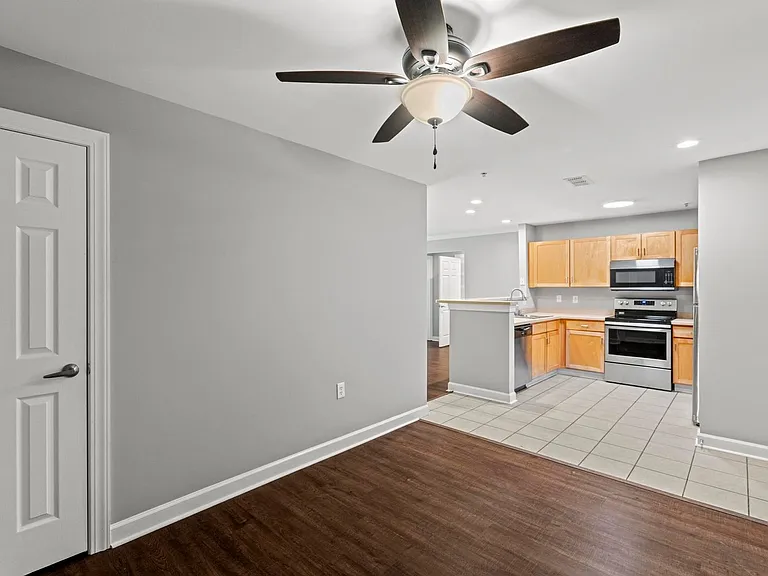 2820 Bloomfield Ln #107 — Photo 20