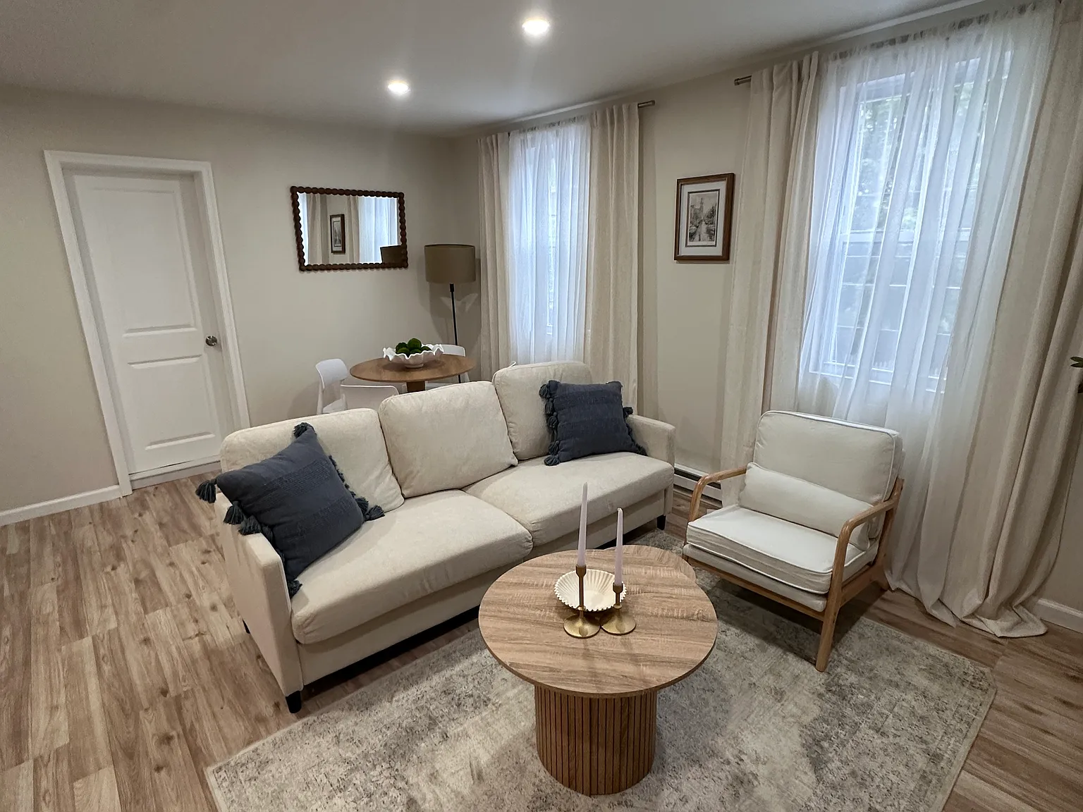 1 bed, 700 sqft, $1,275 — Photo 1