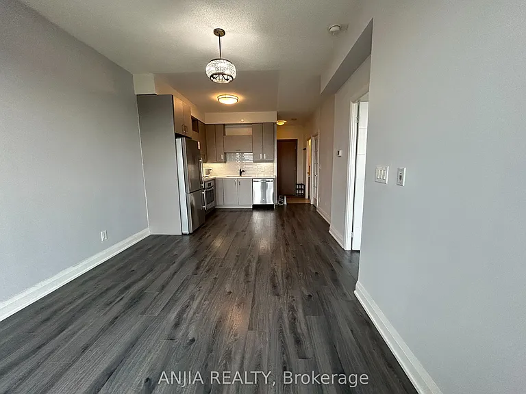 28 Uptown Dr #615 — Photo 13