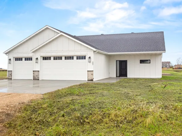 202 N Neuman Blvd, Colfax, ND 58018