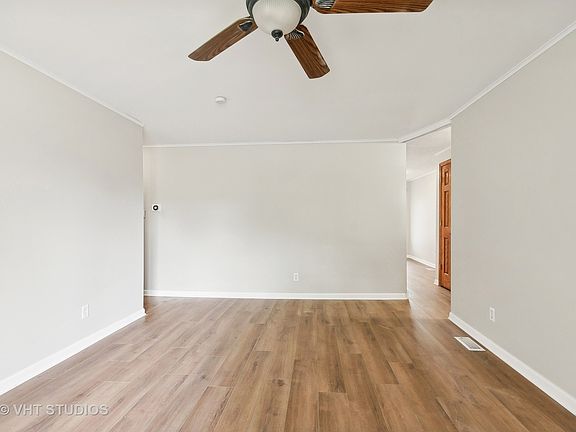 2nd image of 972 Flamingo Ln