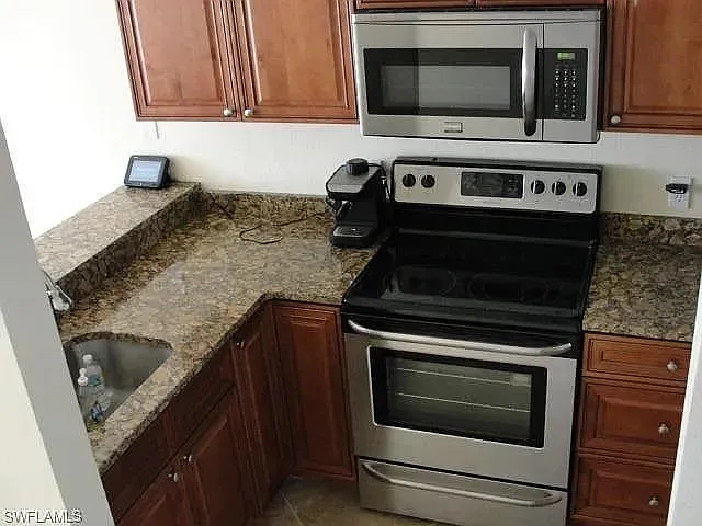 4280 Desoto Ave #305 — Photo 9