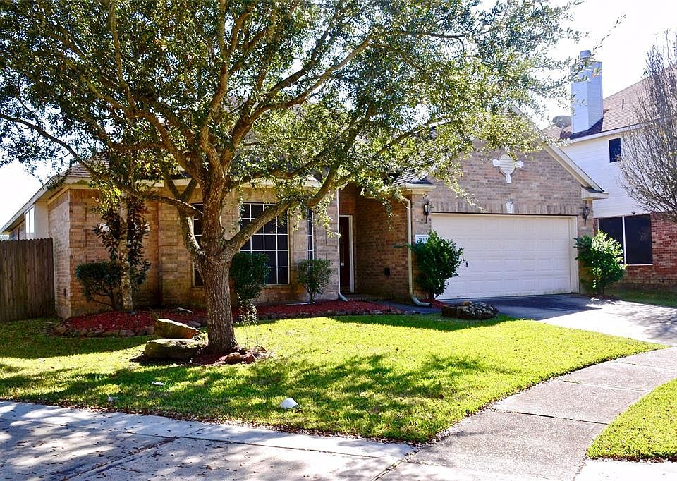 1st image of 224 Rolling Springs Ln