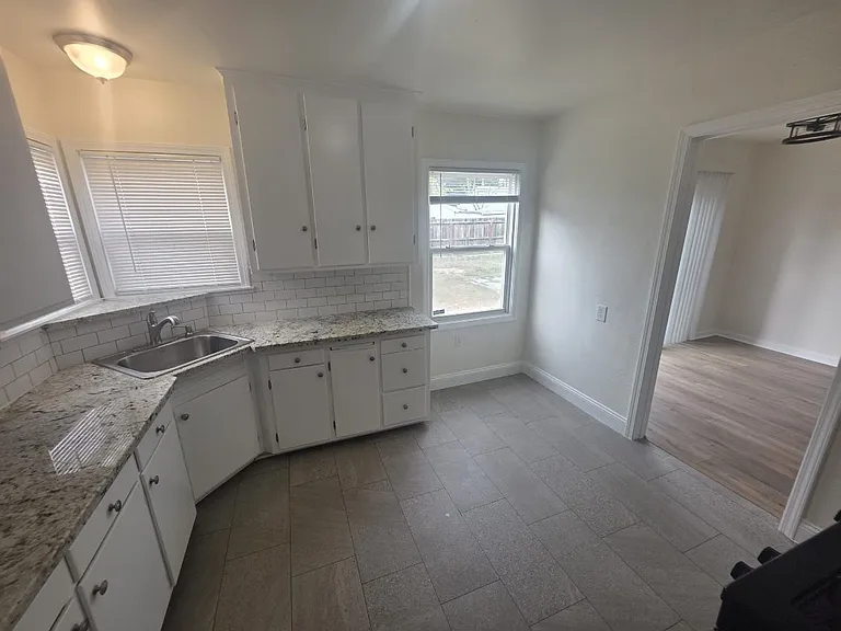 3025 Burnette St — Photo 2