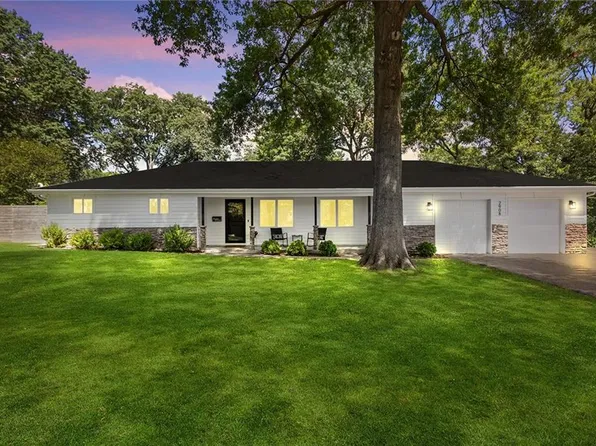 2908 W 95th St, Leawood, KS 66206