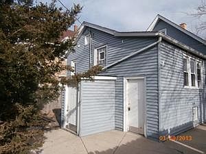 4th image of 122 N 15th Ave