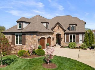 12733 Creekside View Dr, Saint Louis, MO 63141