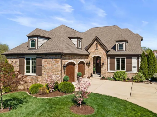 12733 Creekside View Dr, Saint Louis, MO 63141