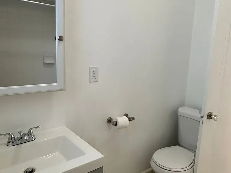 2438-2446 India St #2444 — Photo 19