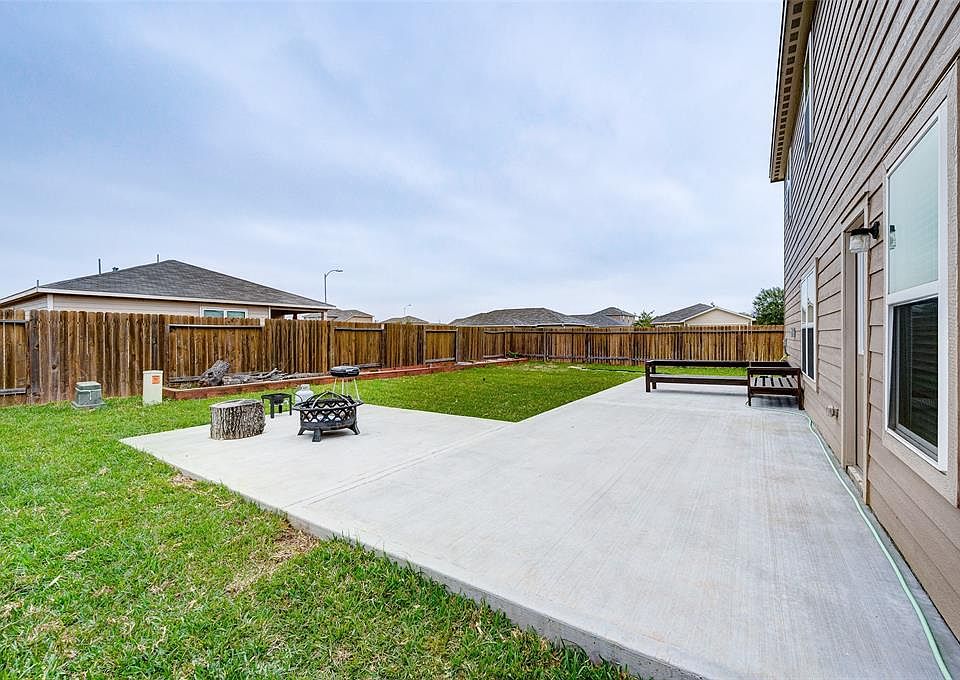 1st image of 4000 Mimosa Ln