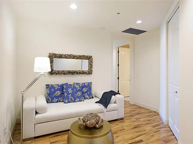 1308 Old Stickney Point Rd #WP3 — Photo 28